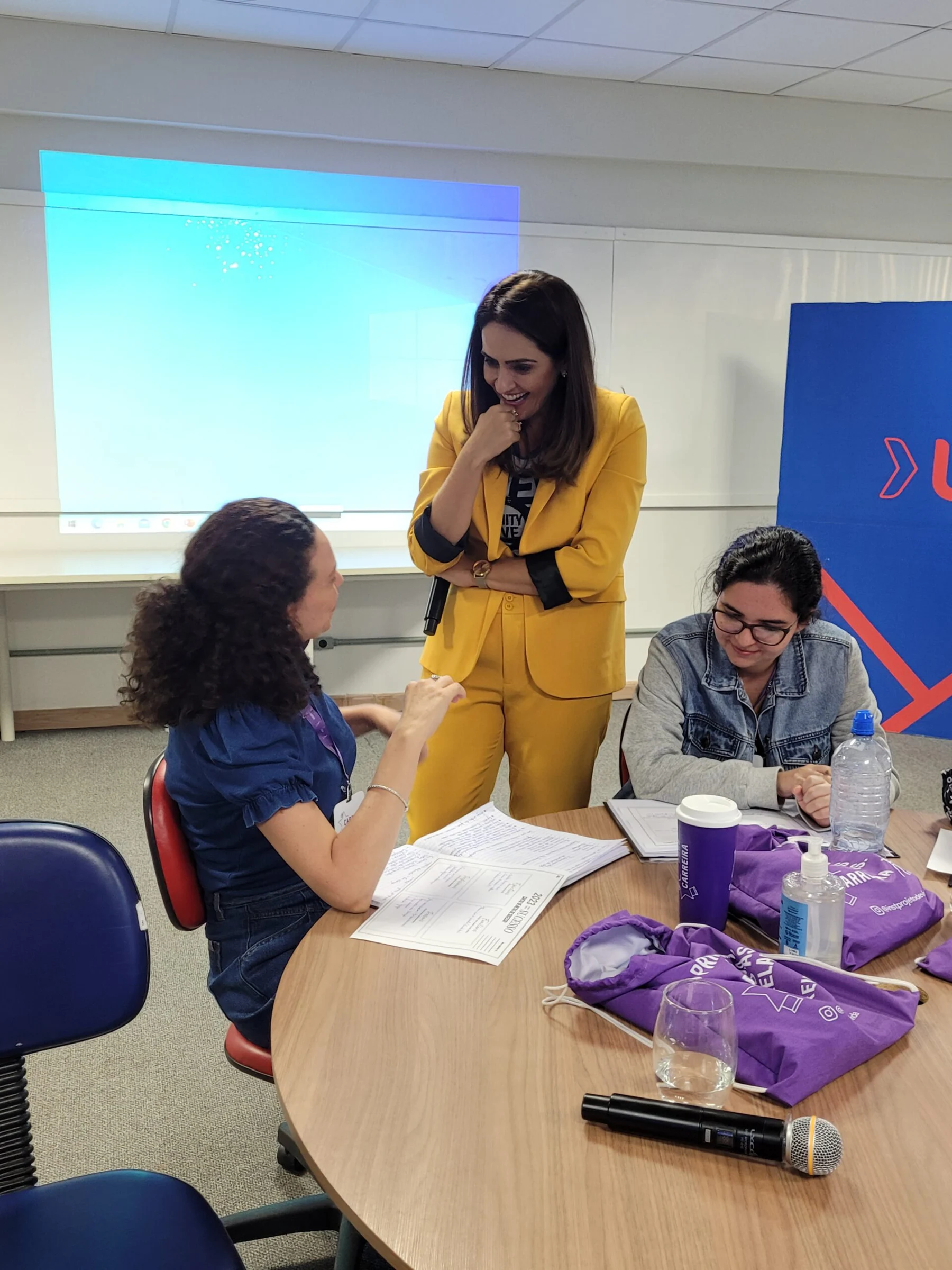 Palestrante voluntário no curso Carreira