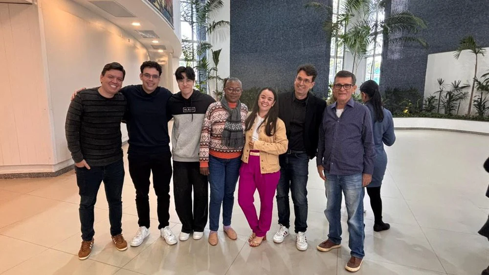 Turma 18 com os painelistas